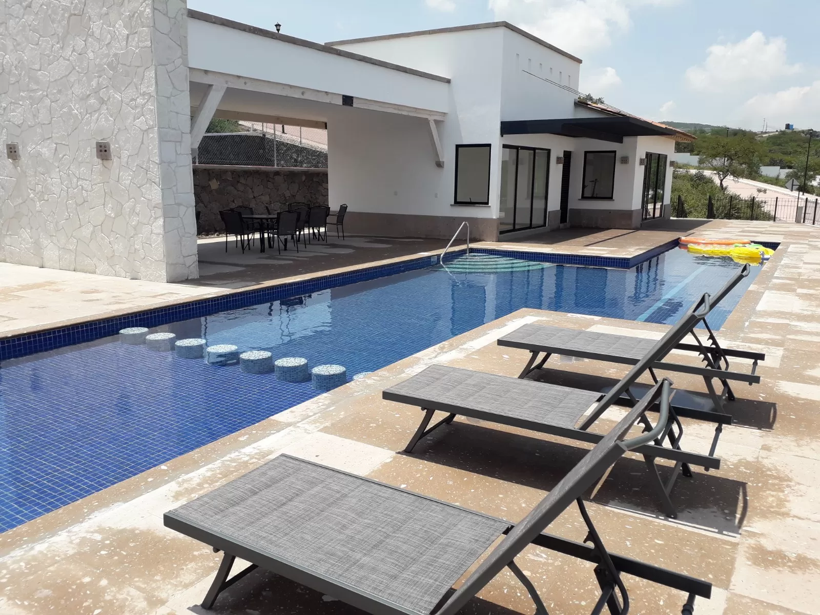 CD. MADERAS MONTANA $4,050